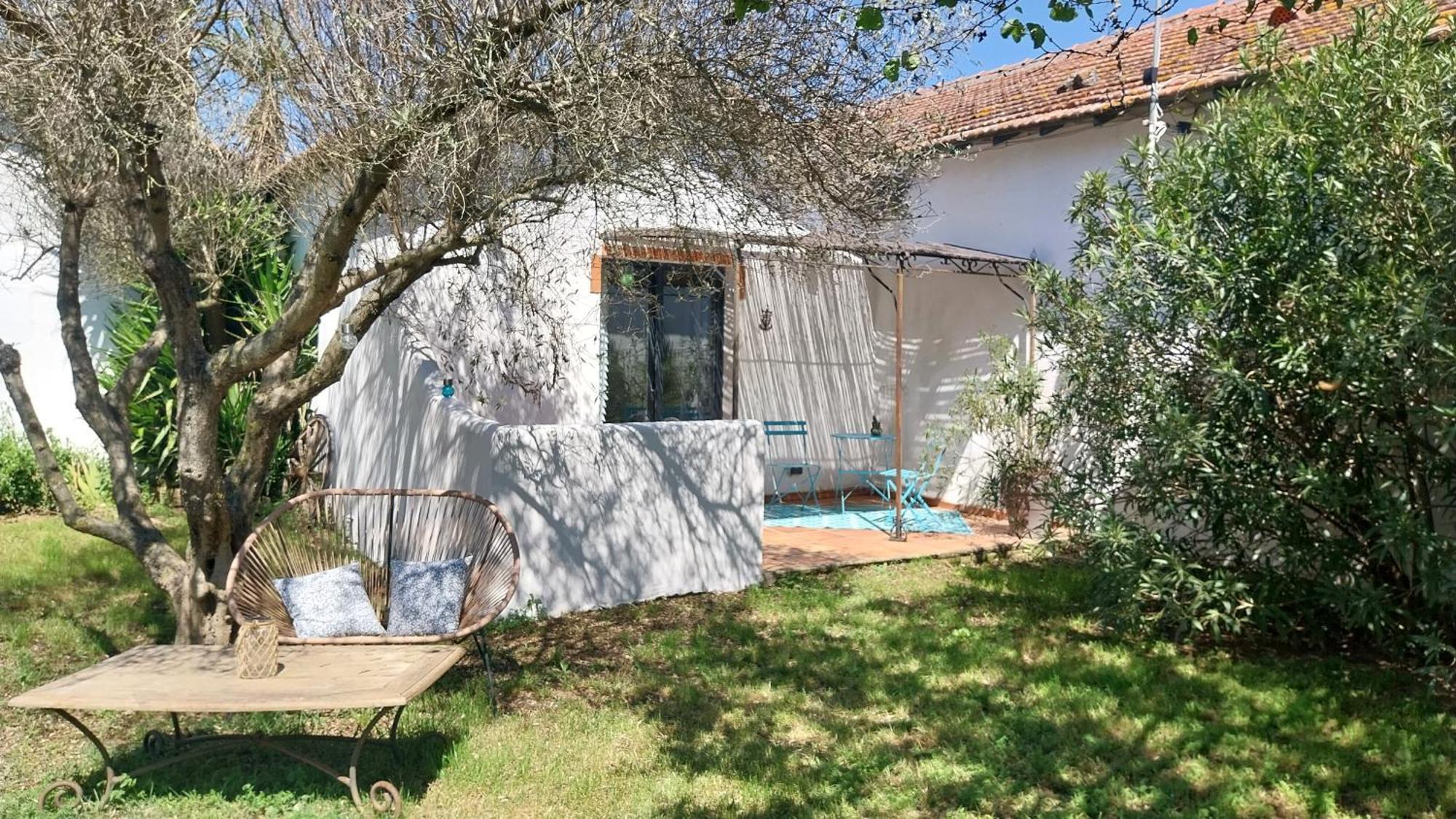 Terre De Boheme Otel Vestric-et-Candiac Dış mekan fotoğraf